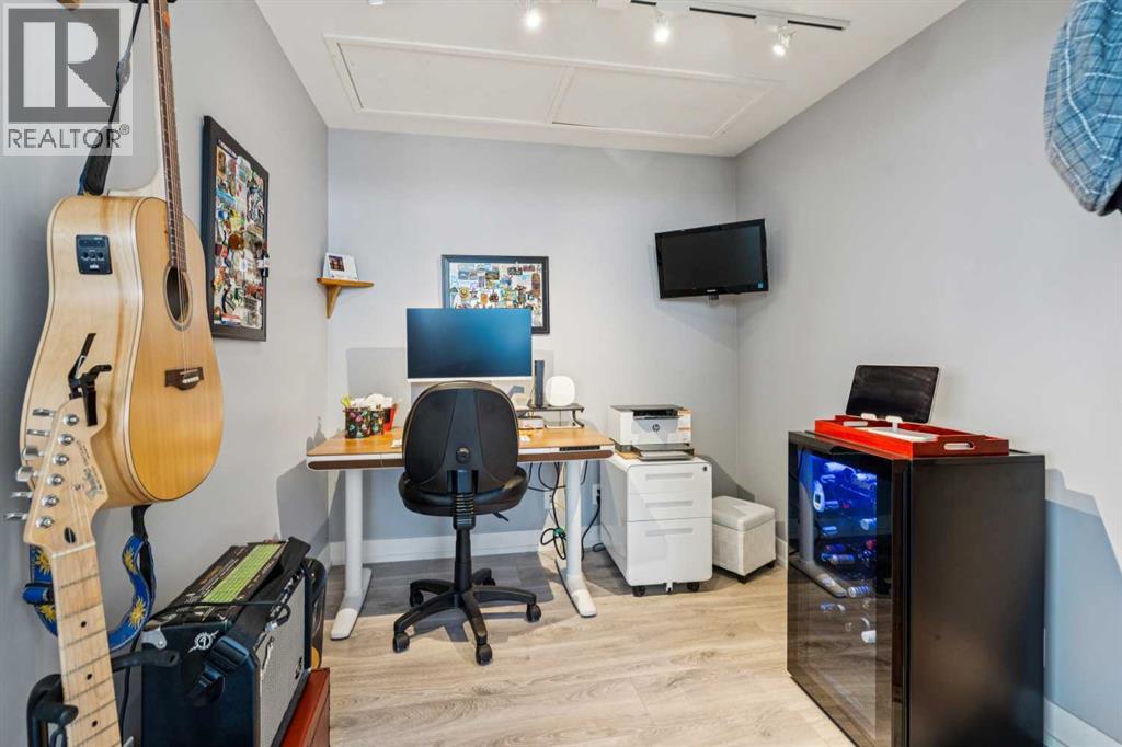 Single Family House for Sale in   Riverfront Avenue SW Eau Claire Calgary 