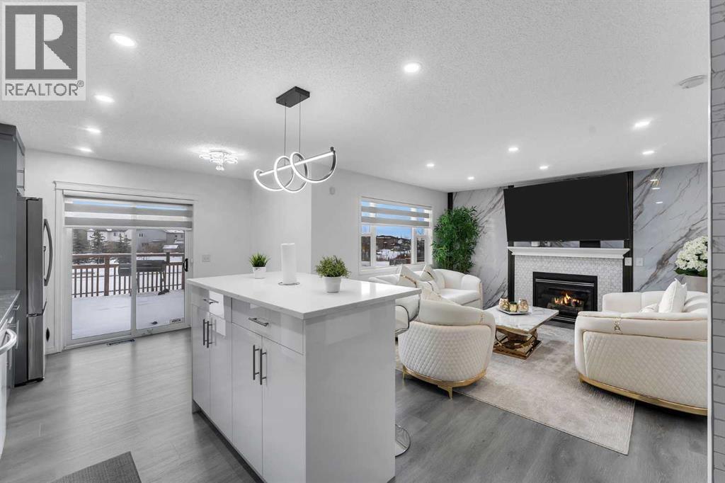 Single Family House for Sale in  Royal Birch Terrace NW Royal Oak Calgary 