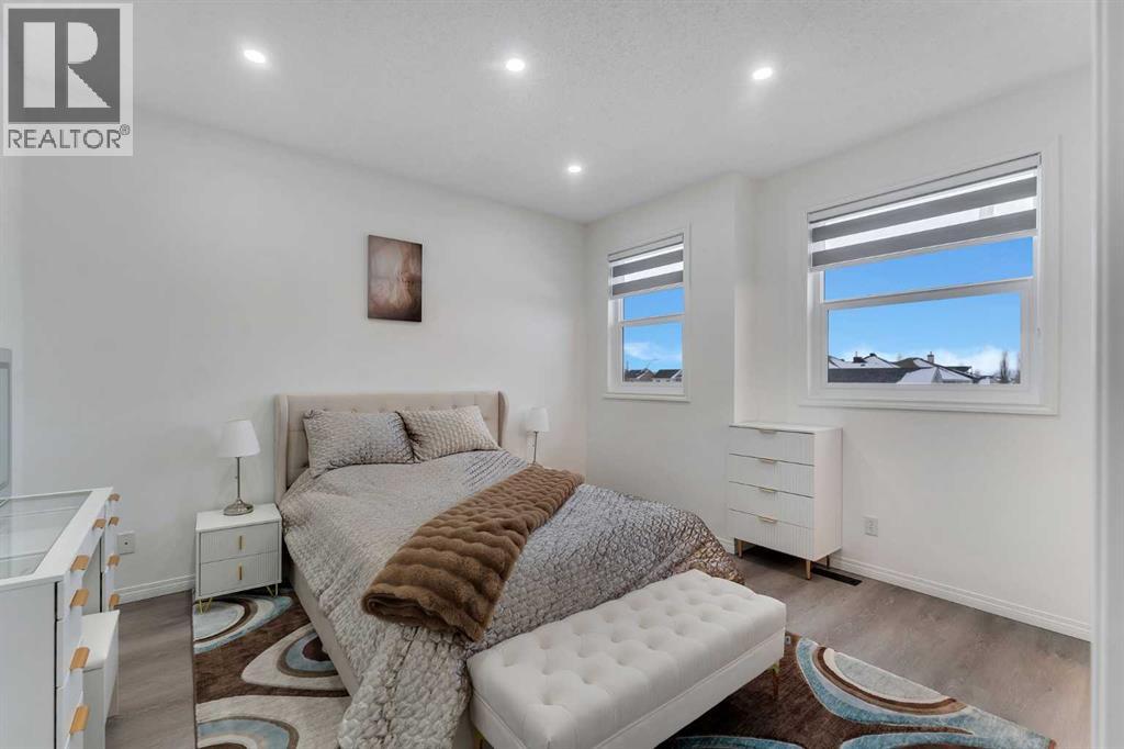 Single Family House for Sale in  Royal Birch Terrace NW Royal Oak Calgary 