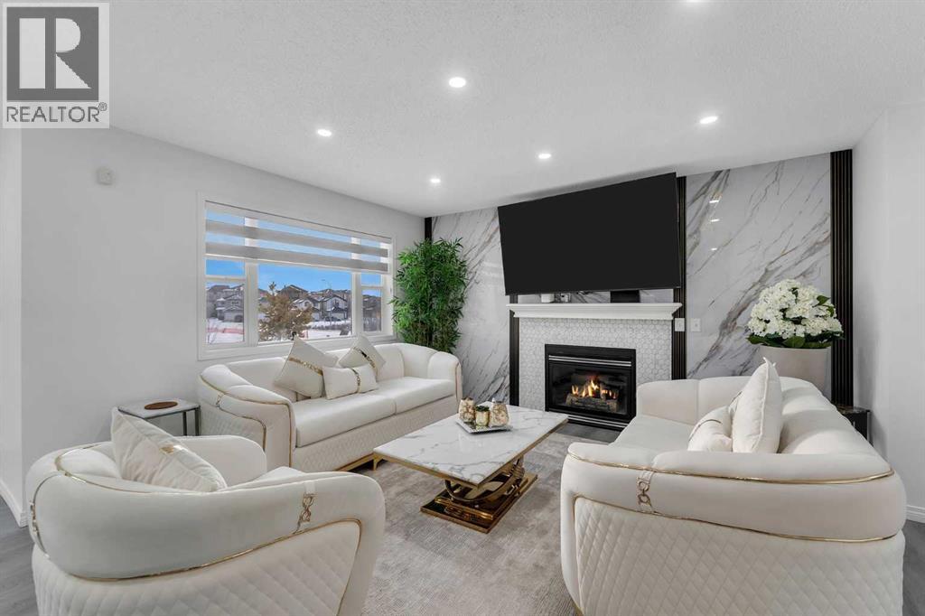 Single Family House for Sale in  Royal Birch Terrace NW Royal Oak Calgary 