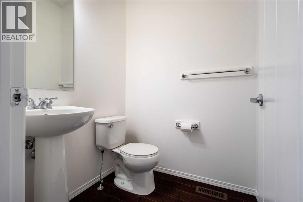 Single Family House for Sale in  Auburn Sound Close SE Auburn Bay Calgary 