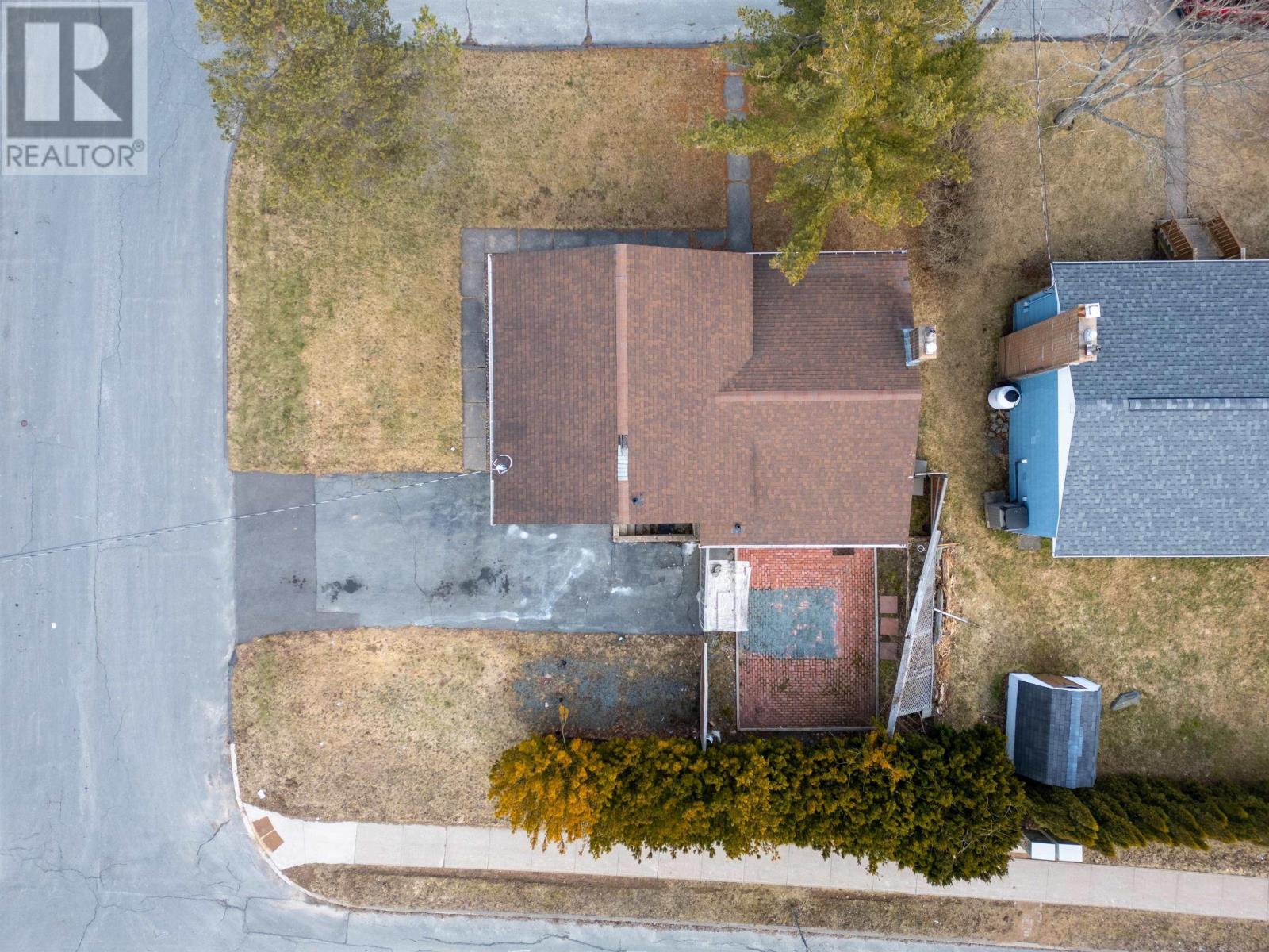 Property 39 of 44 of 2 Delmac Court