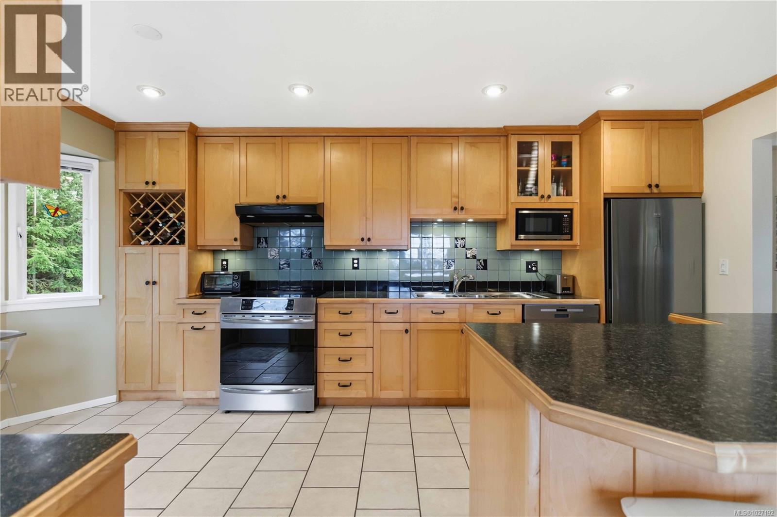 4719 TREETOP HTS - 7