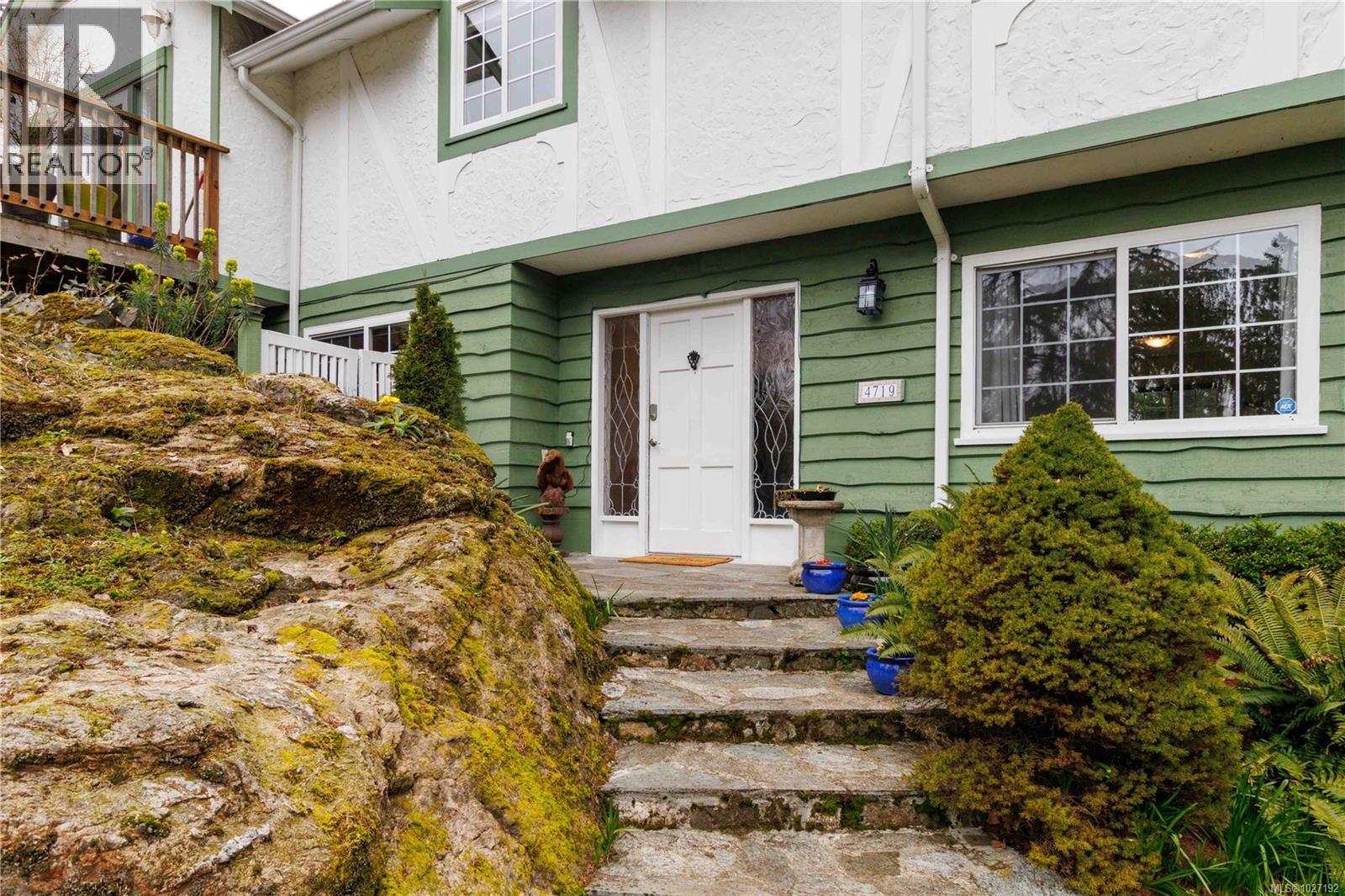 4719 TREETOP HTS - Image 3