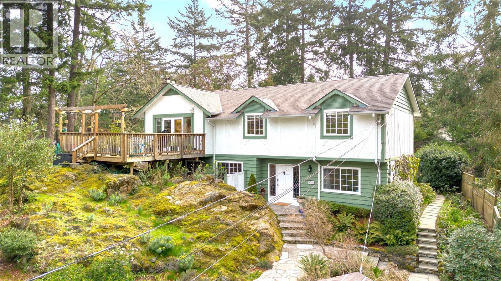 4719 TREETOP HTS - Image 2