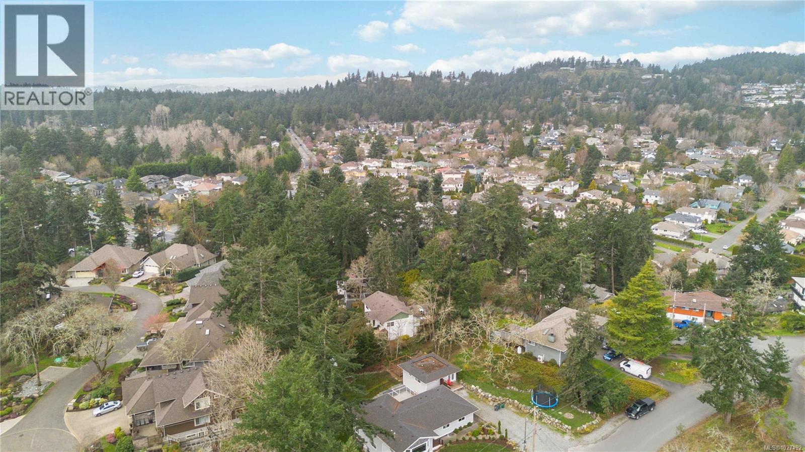 4719 TREETOP HTS - 46