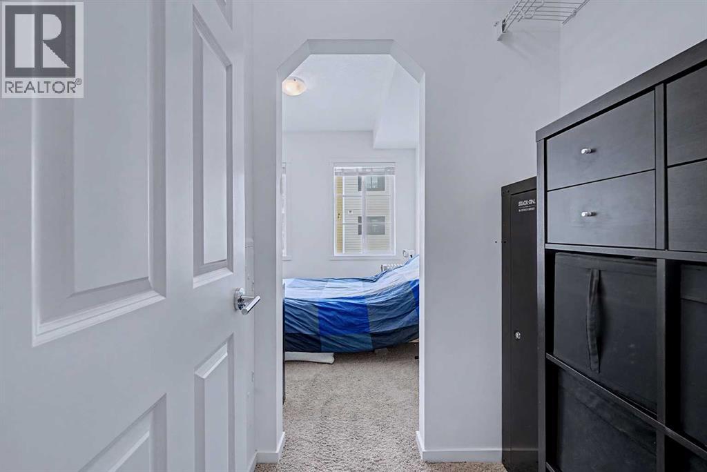 
          215 Legacy Boulevard Southeast
            <br/>
            <span>Calgary</span>
            , 
            <span>AB</span>
             <span>T2X3Z6</span>
         - Photo 23