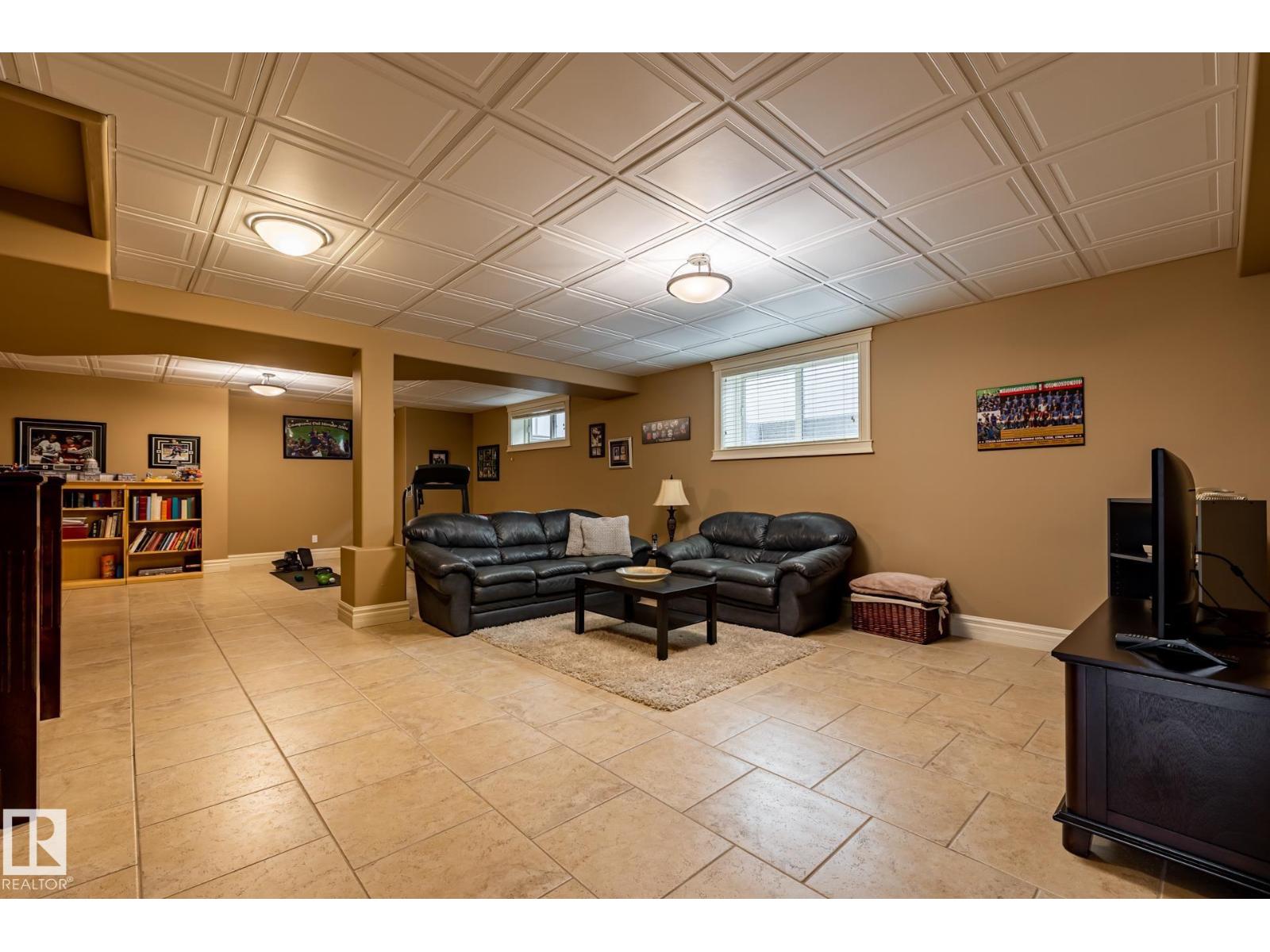 7620 98A AV NW - 47
