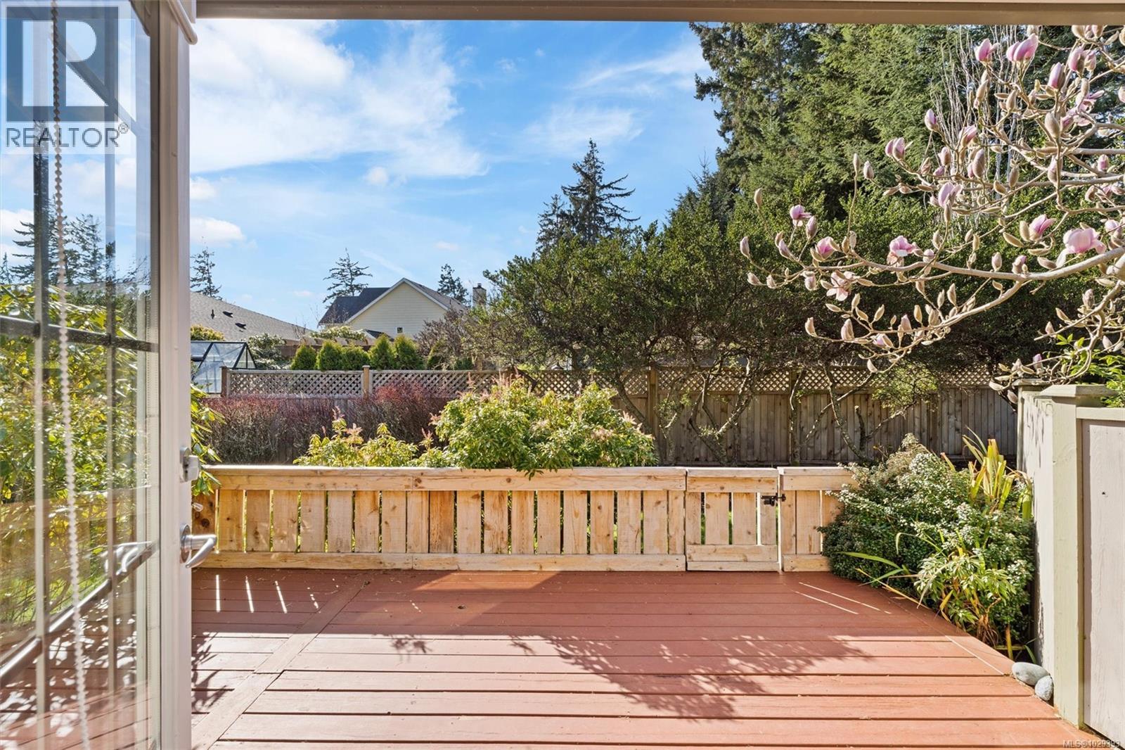 #108 1645 NARISSA RD - 13