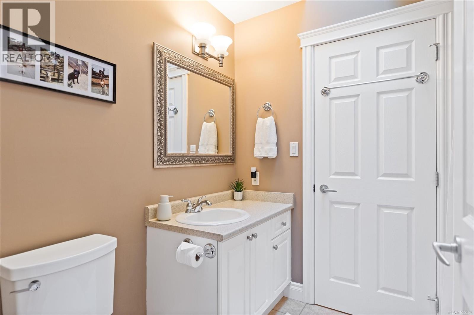 #108 1645 NARISSA RD - 21