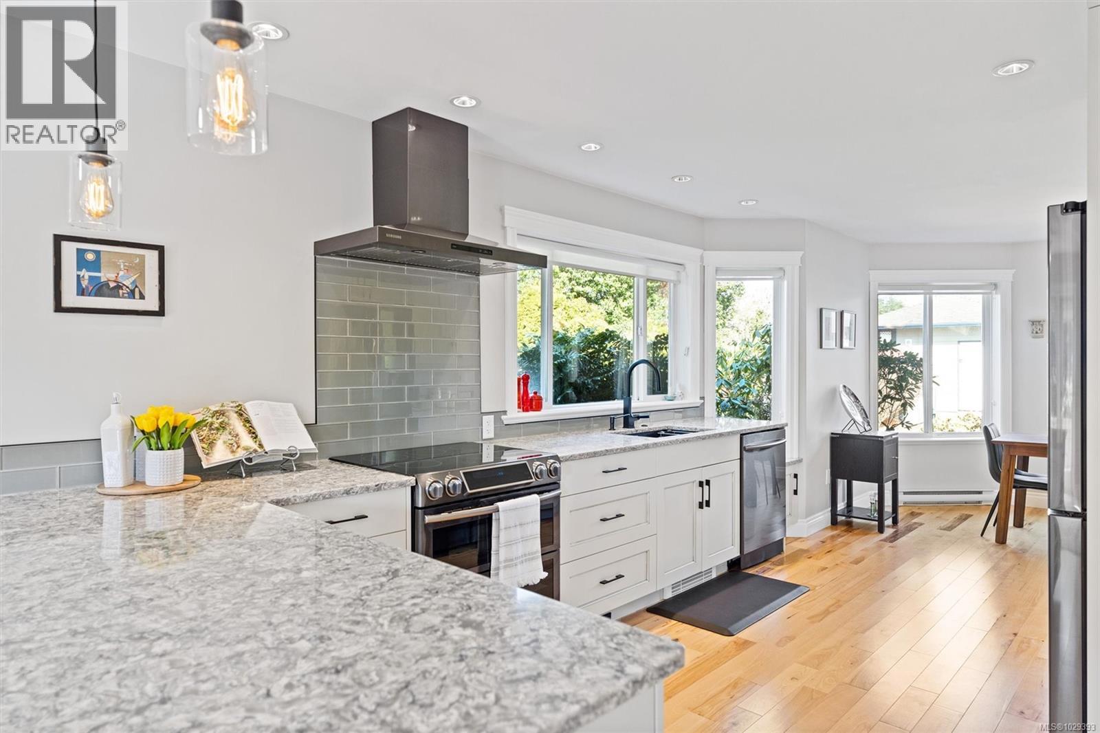 #108 1645 NARISSA RD - 6