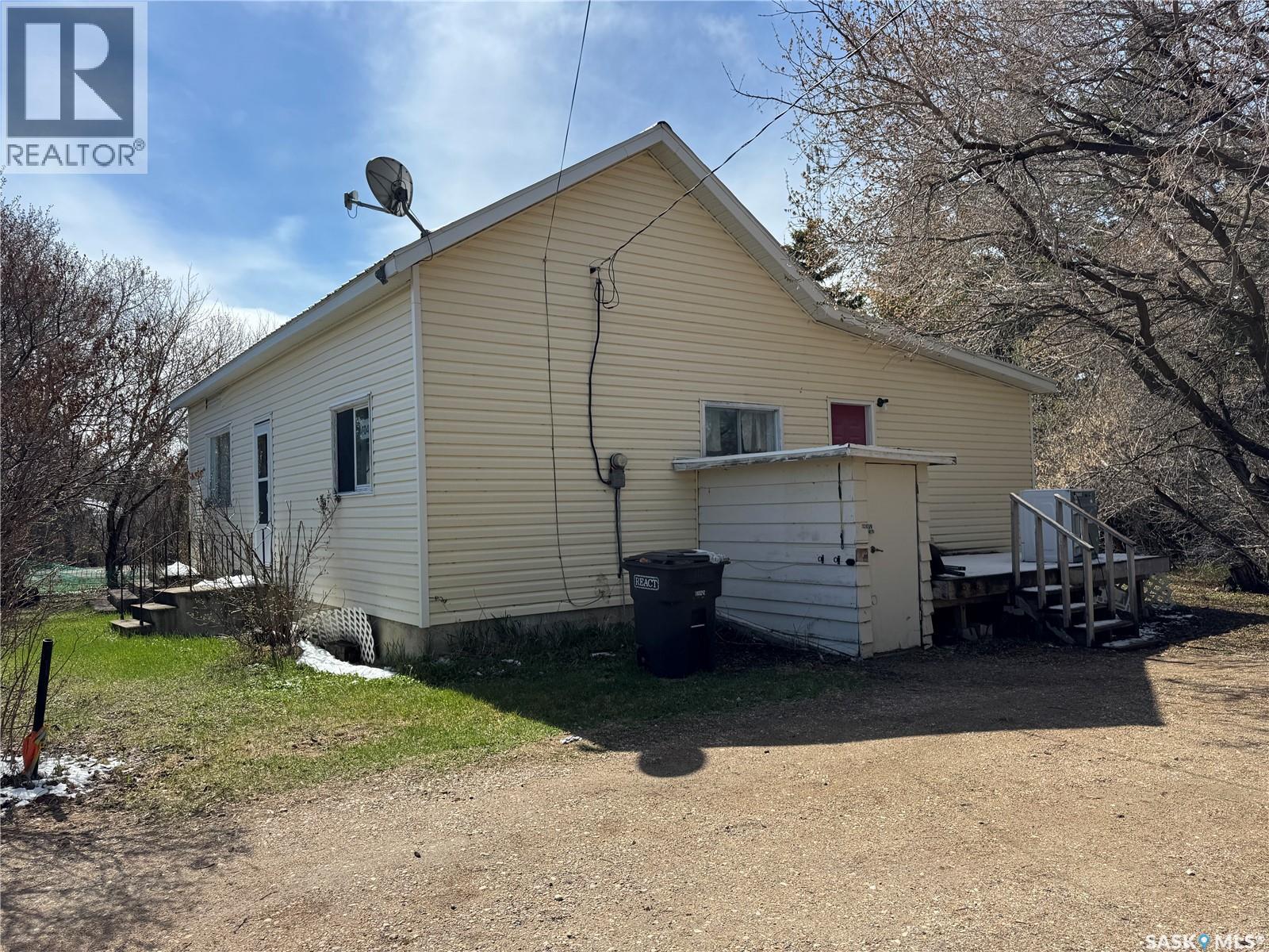 404 Aspen STREET
