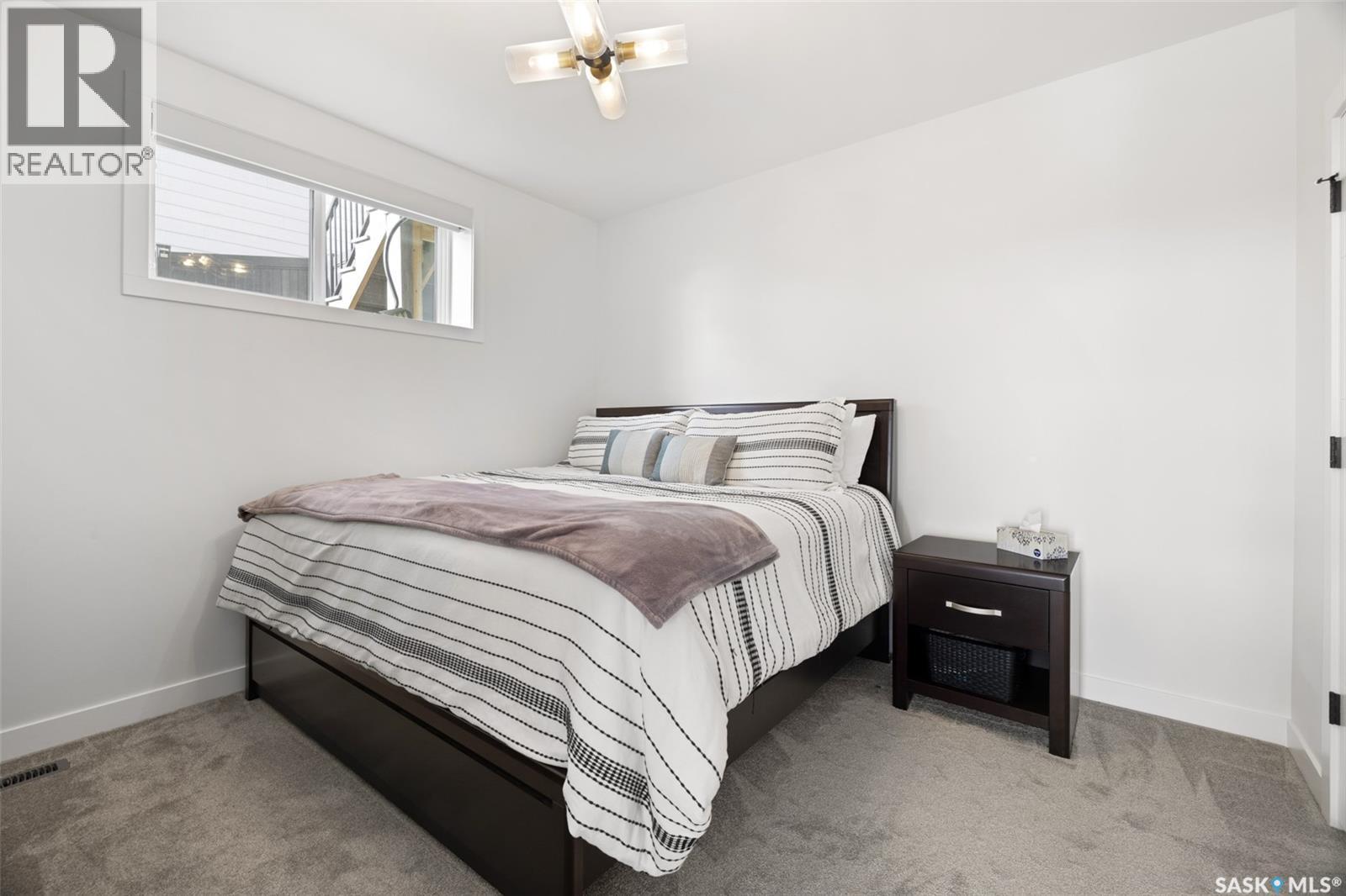 4452 Wild Rose DRIVE — photo 42