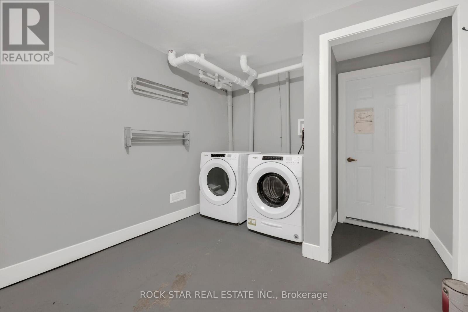 407 CASTLEGROVE PLACE - 27