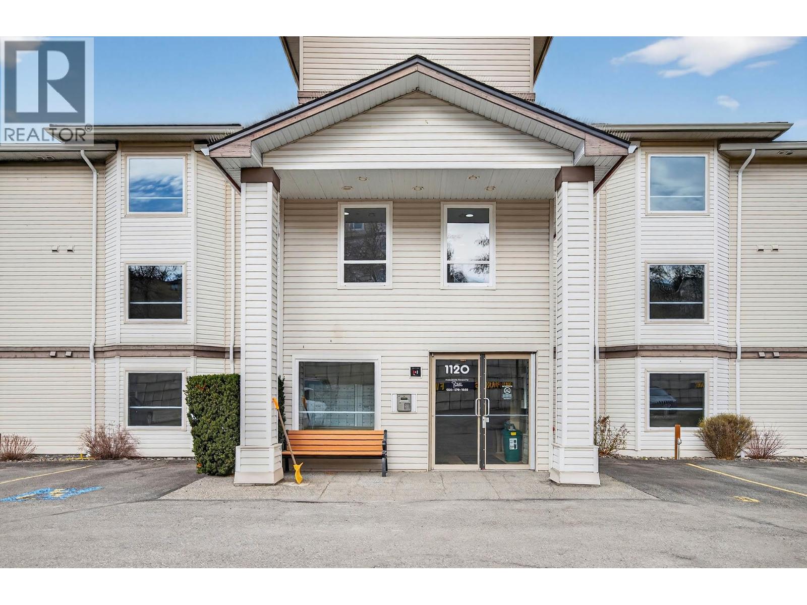1120 HUGH ALLAN Drive Unit# 302, Kamloops