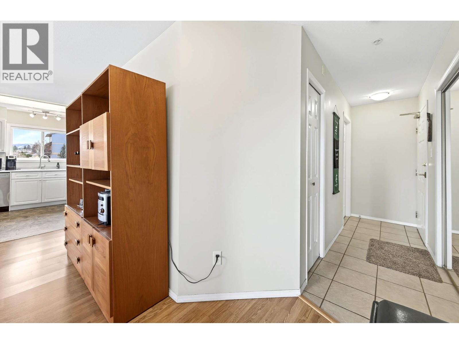 1120 HUGH ALLAN Drive Unit# 302, Kamloops