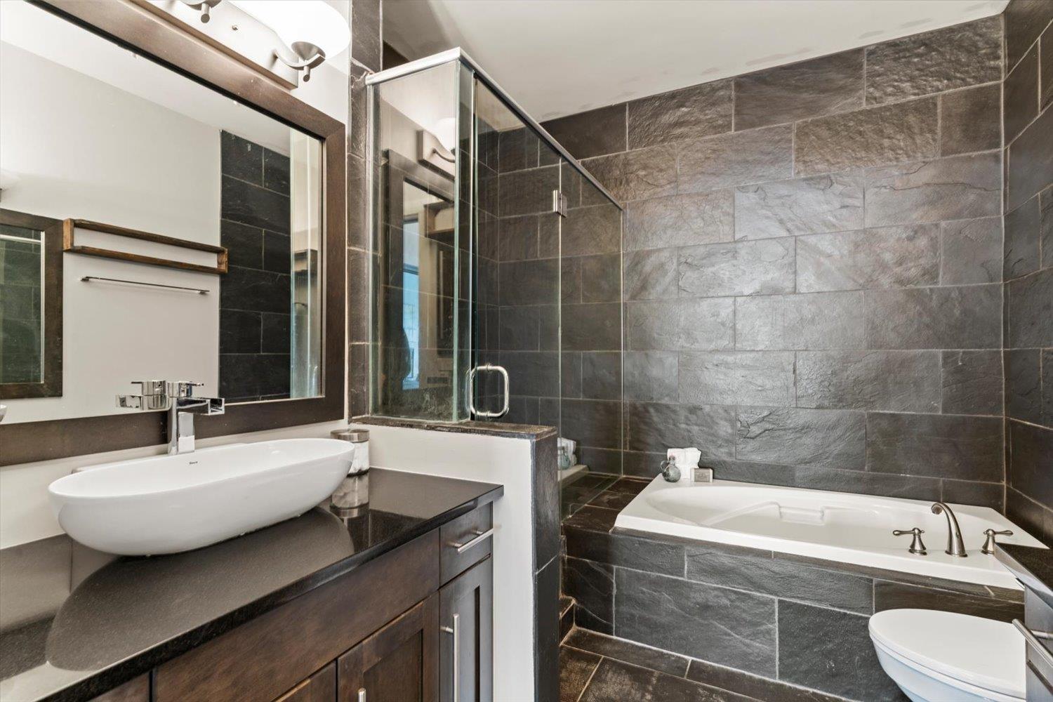 1706 5260 GOLDSPRING PLACE, Promontory, Chilliwack