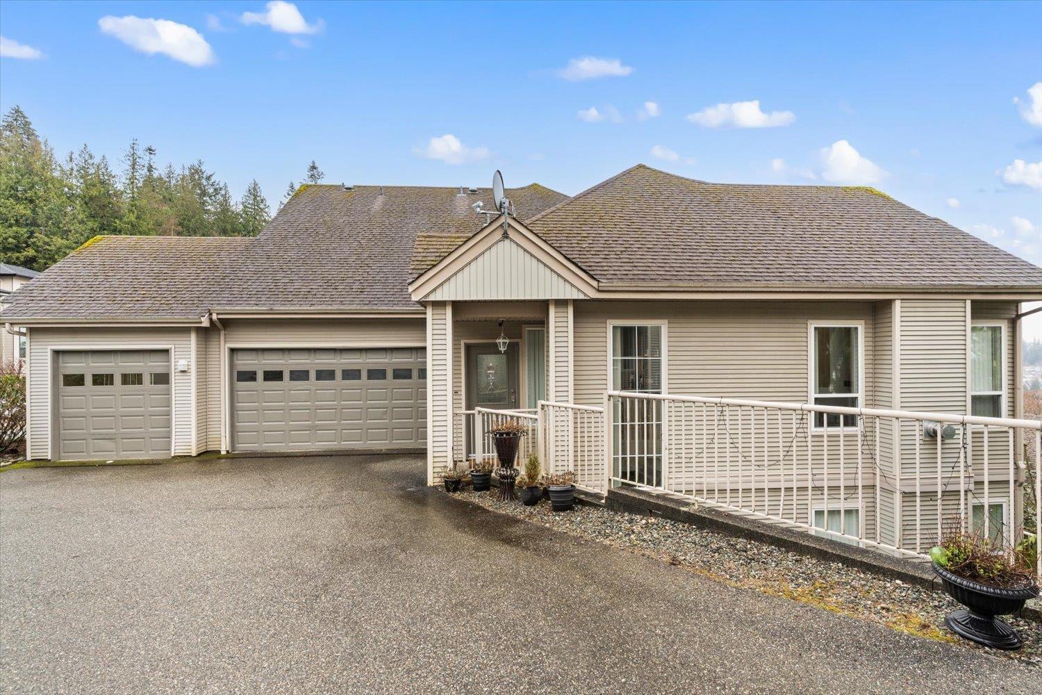 1706 5260 GOLDSPRING PLACE, Promontory, Chilliwack