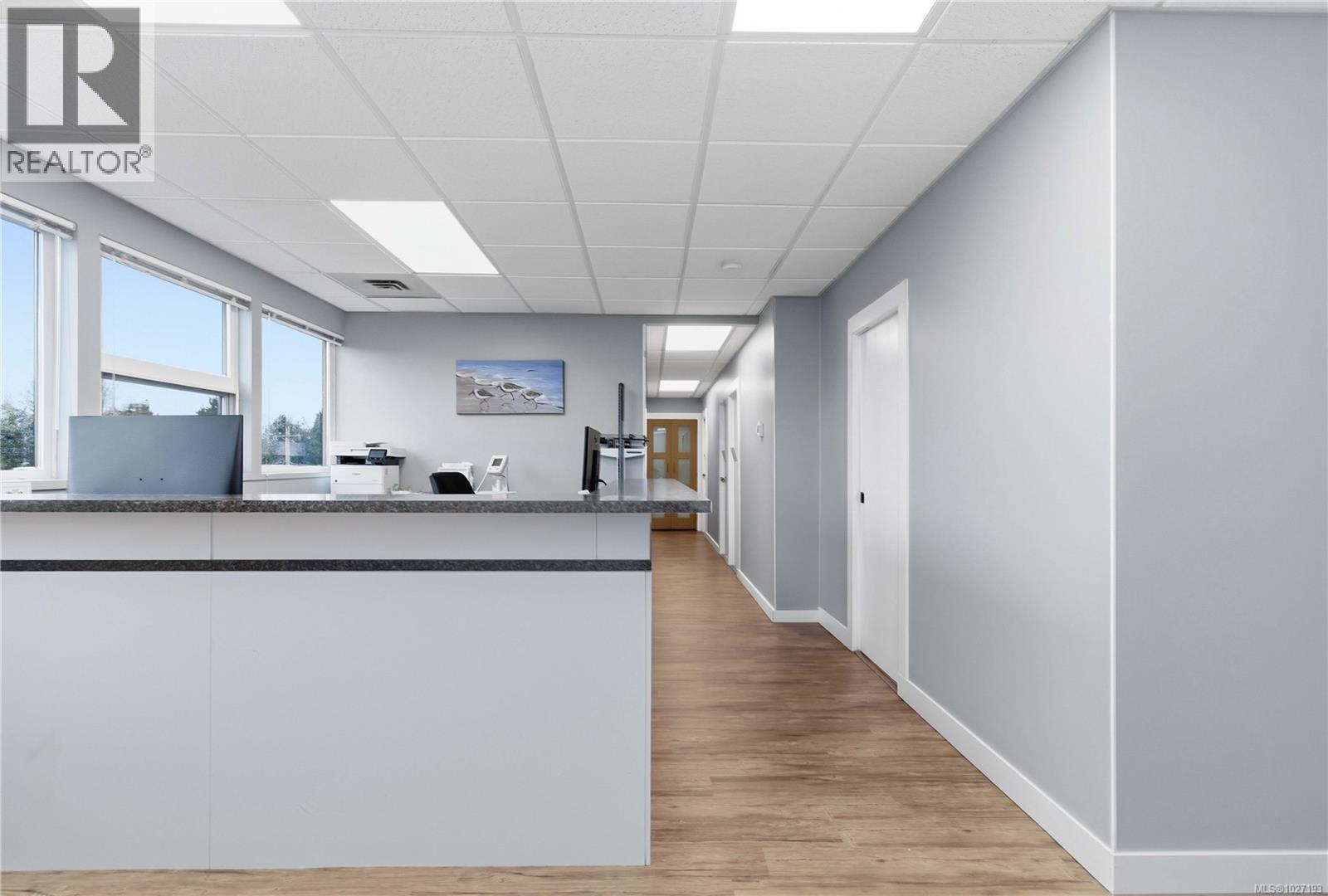 303 1711 Cook Street, Victoria