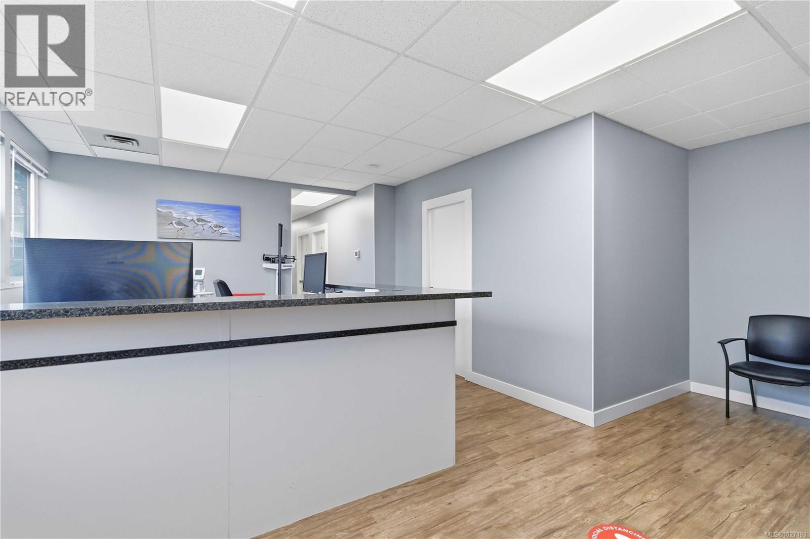 303 1711 Cook Street, Victoria