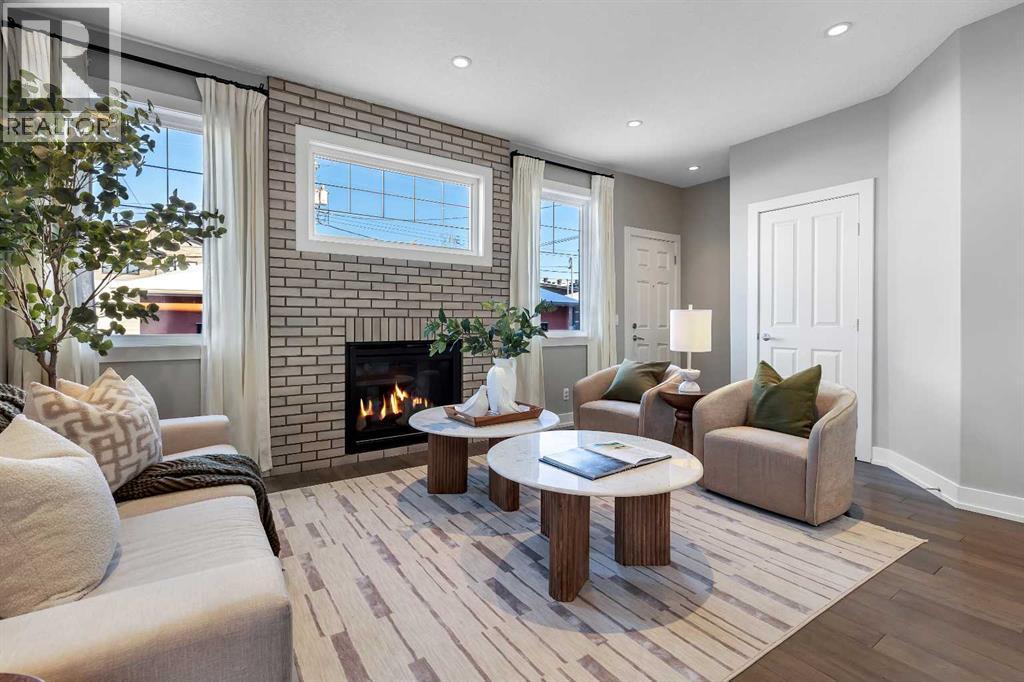 Single Family House for Sale in   Avenue NW West Hillhurst Calgary 