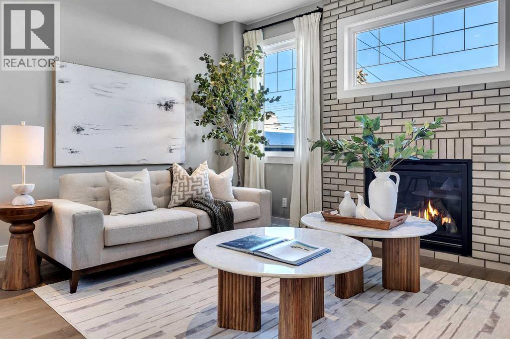 Single Family House for Sale in   Avenue NW West Hillhurst Calgary 