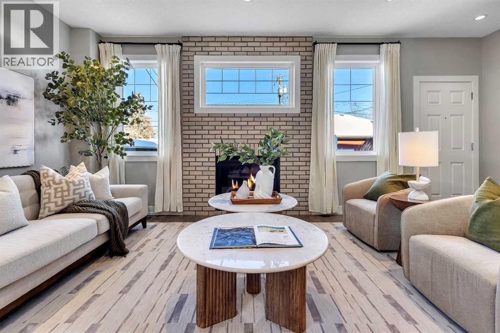 Single Family House for Sale in   Avenue NW West Hillhurst Calgary 