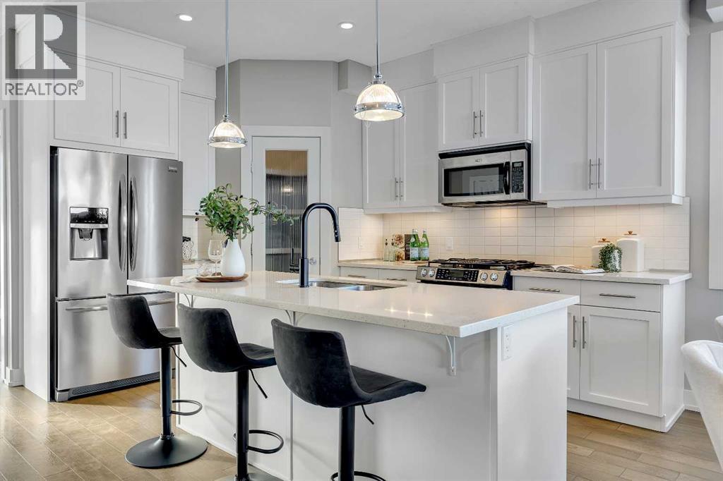 Single Family House for Sale in   Avenue NW West Hillhurst Calgary 