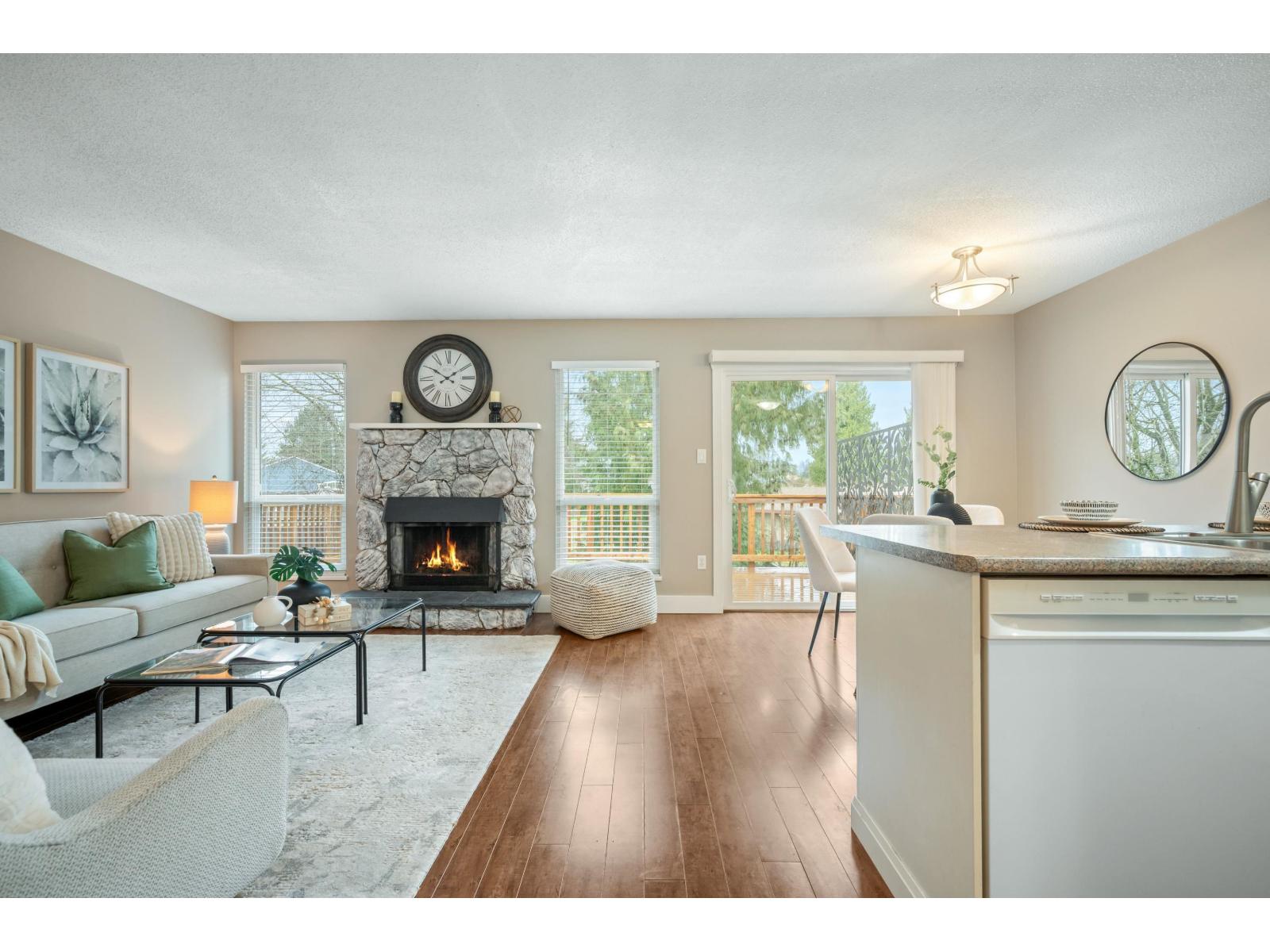 250 DAVIS CRESCENT, Langley