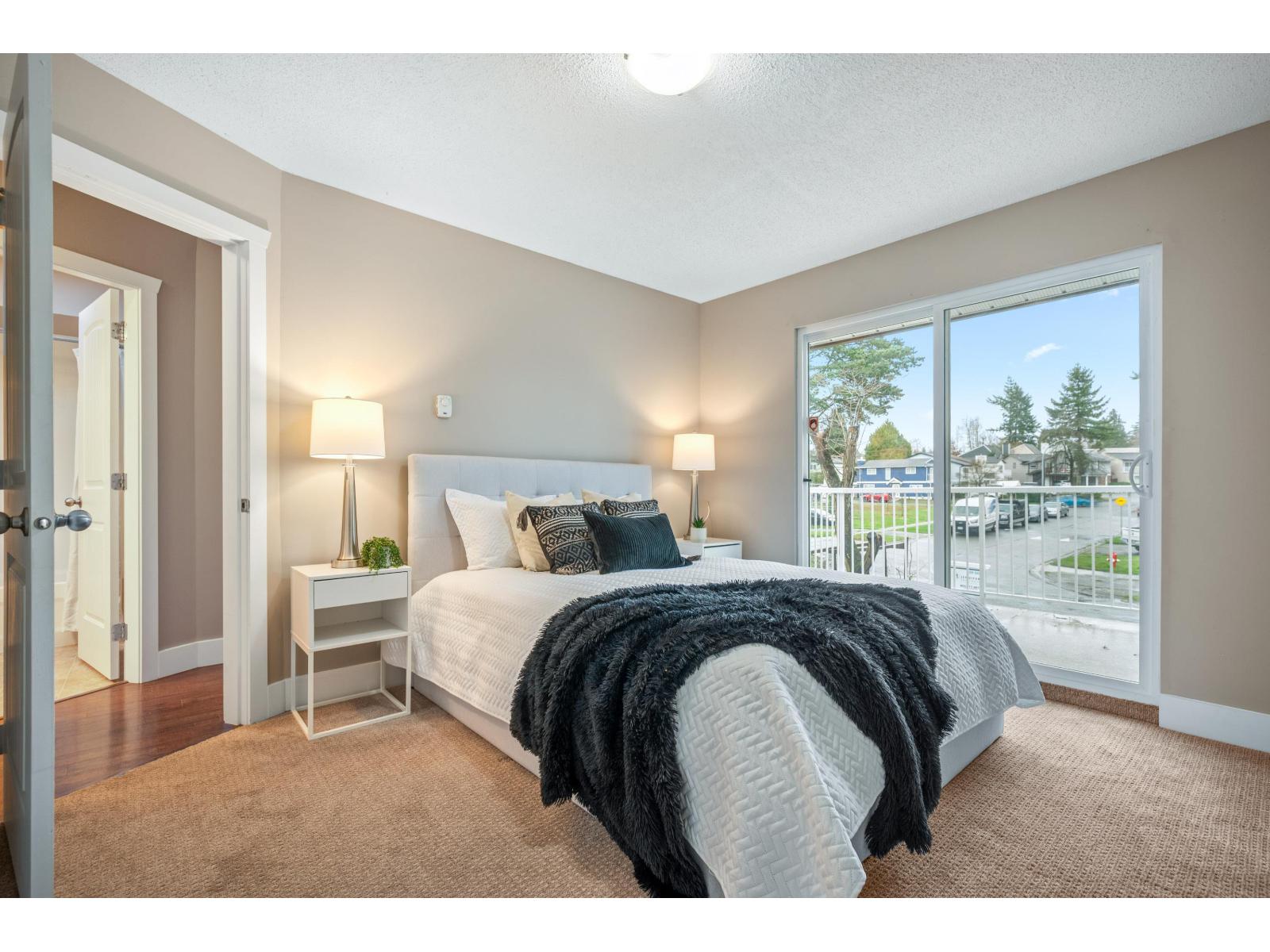 250 DAVIS CRESCENT, Langley