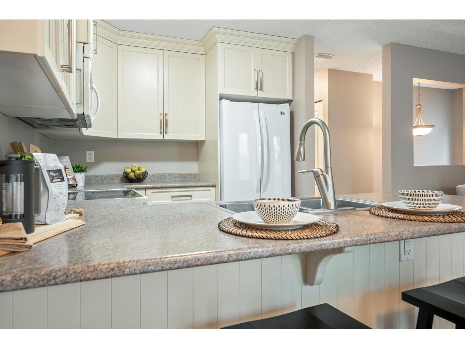 250 DAVIS CRESCENT, Langley