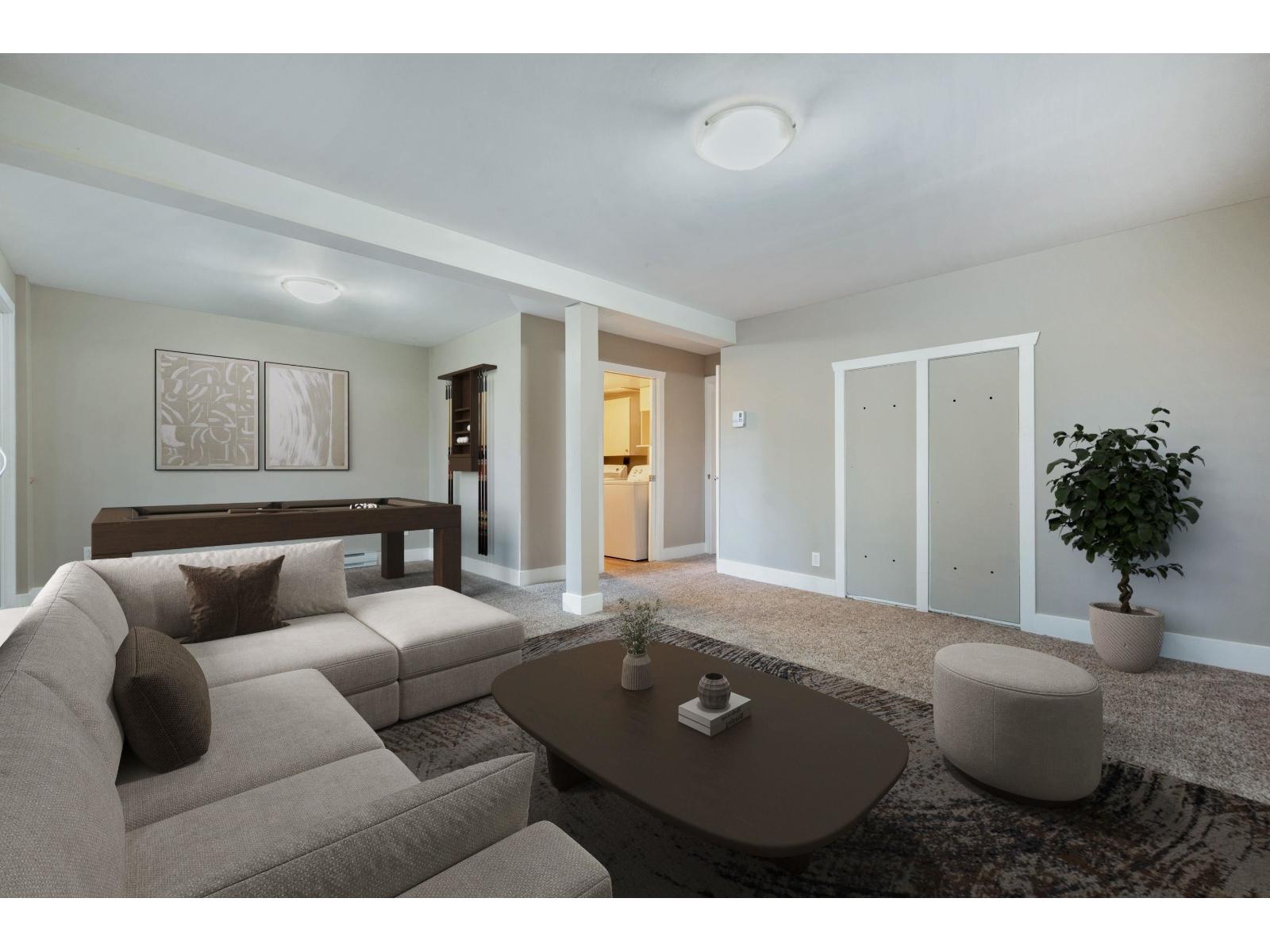 250 DAVIS CRESCENT, Langley