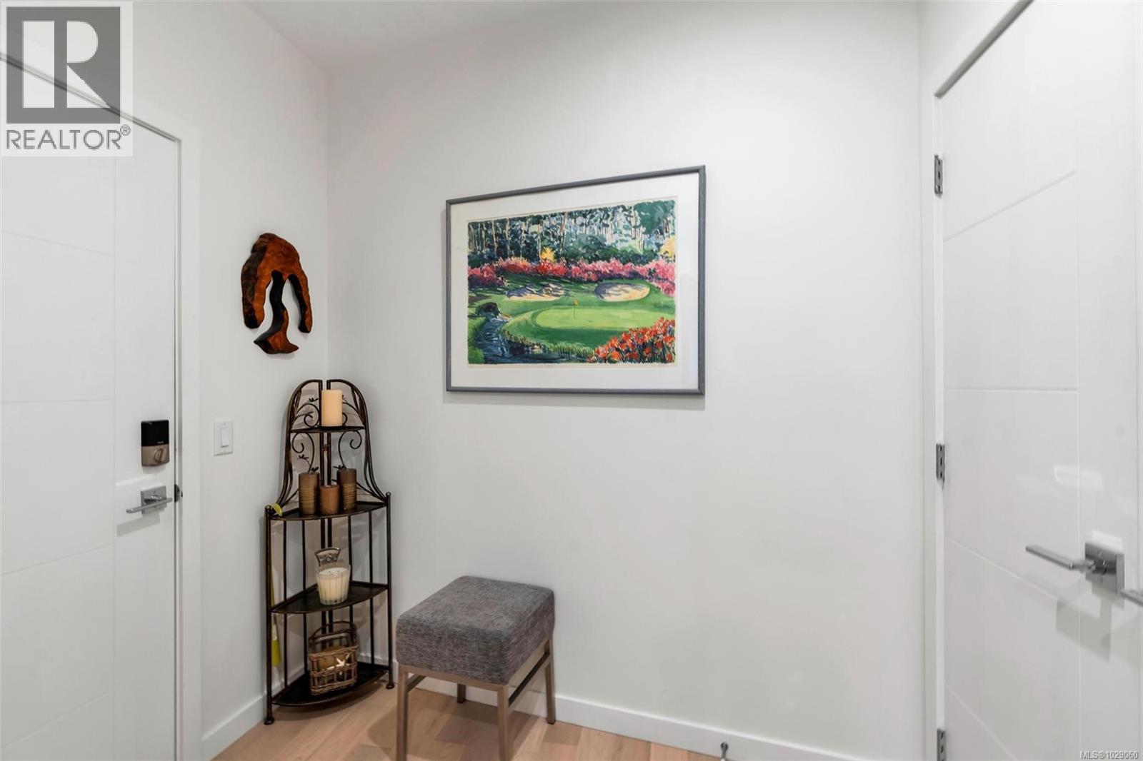 #304 5120 CORDOVA BAY RD - 29