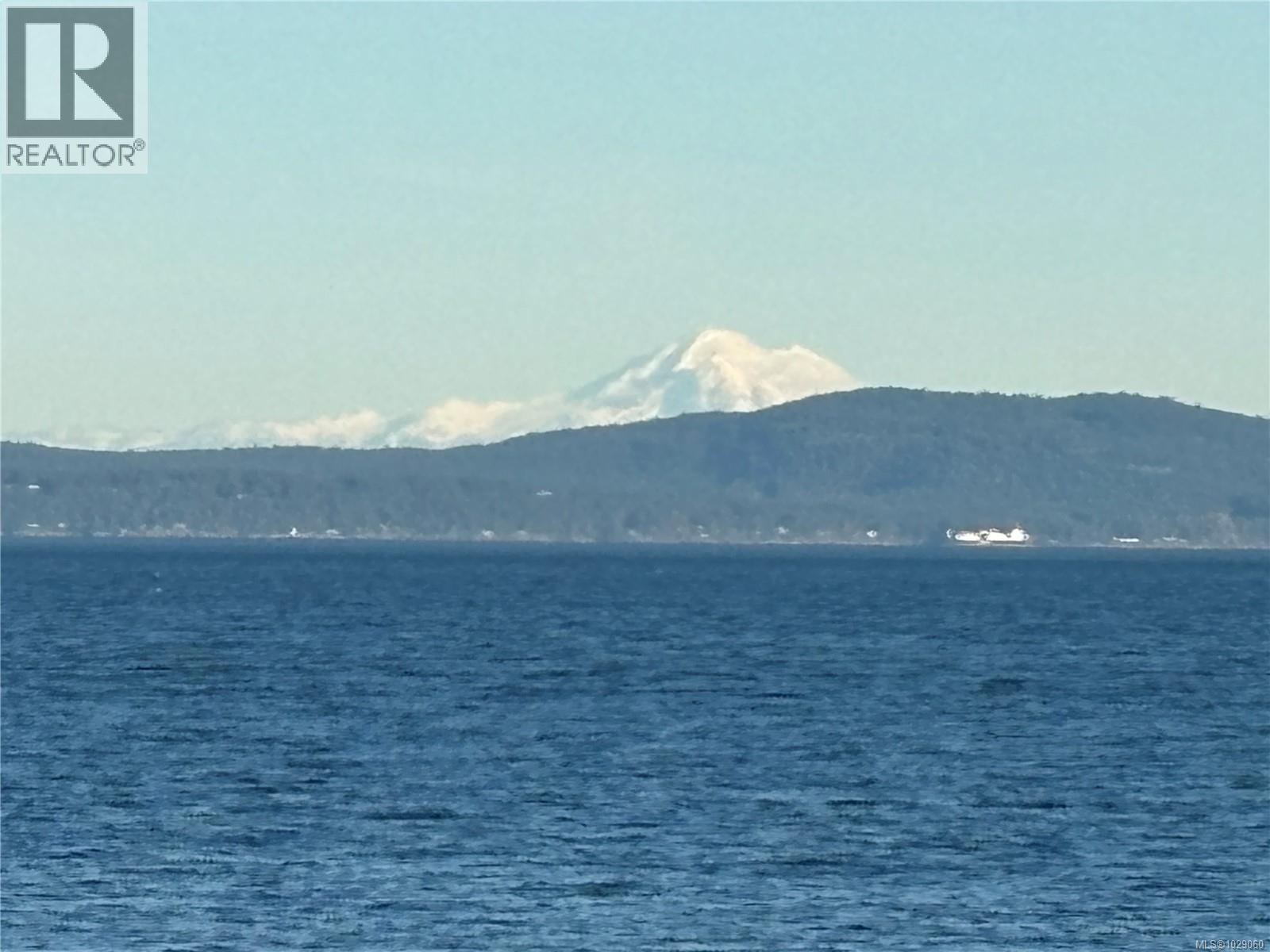 #304 5120 CORDOVA BAY RD - 42