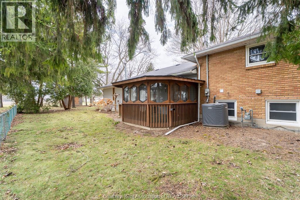 15 DETROIT DRIVE - 42