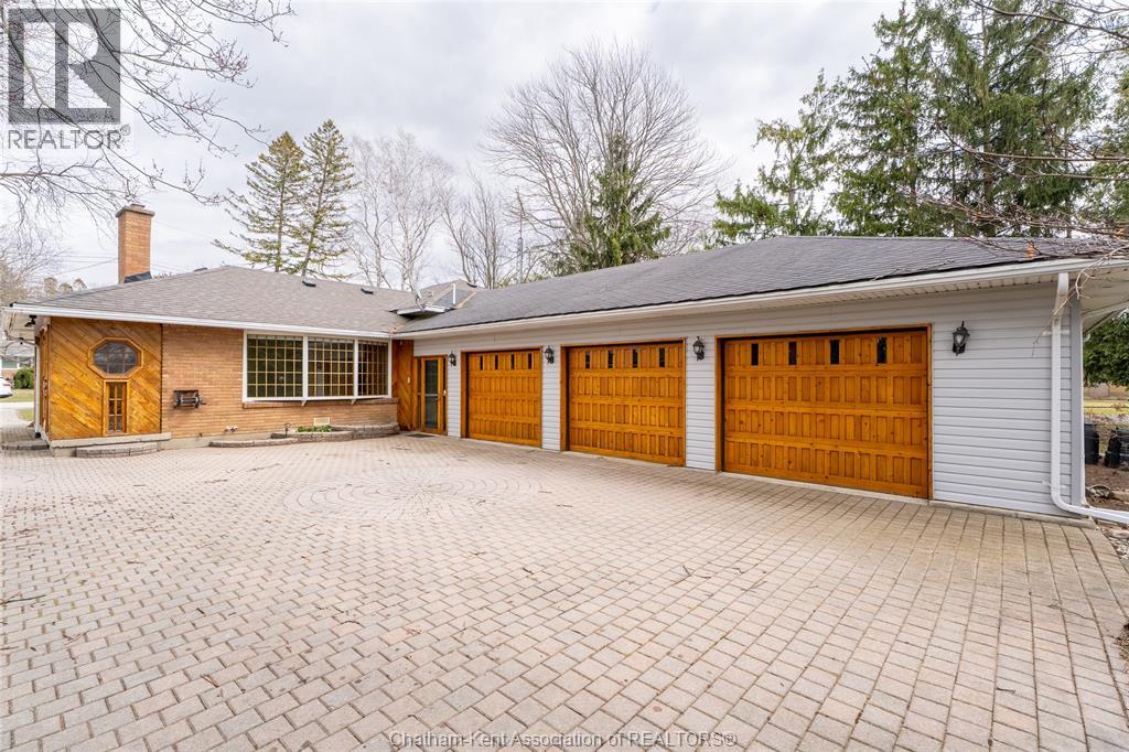 15 DETROIT DRIVE - 5
