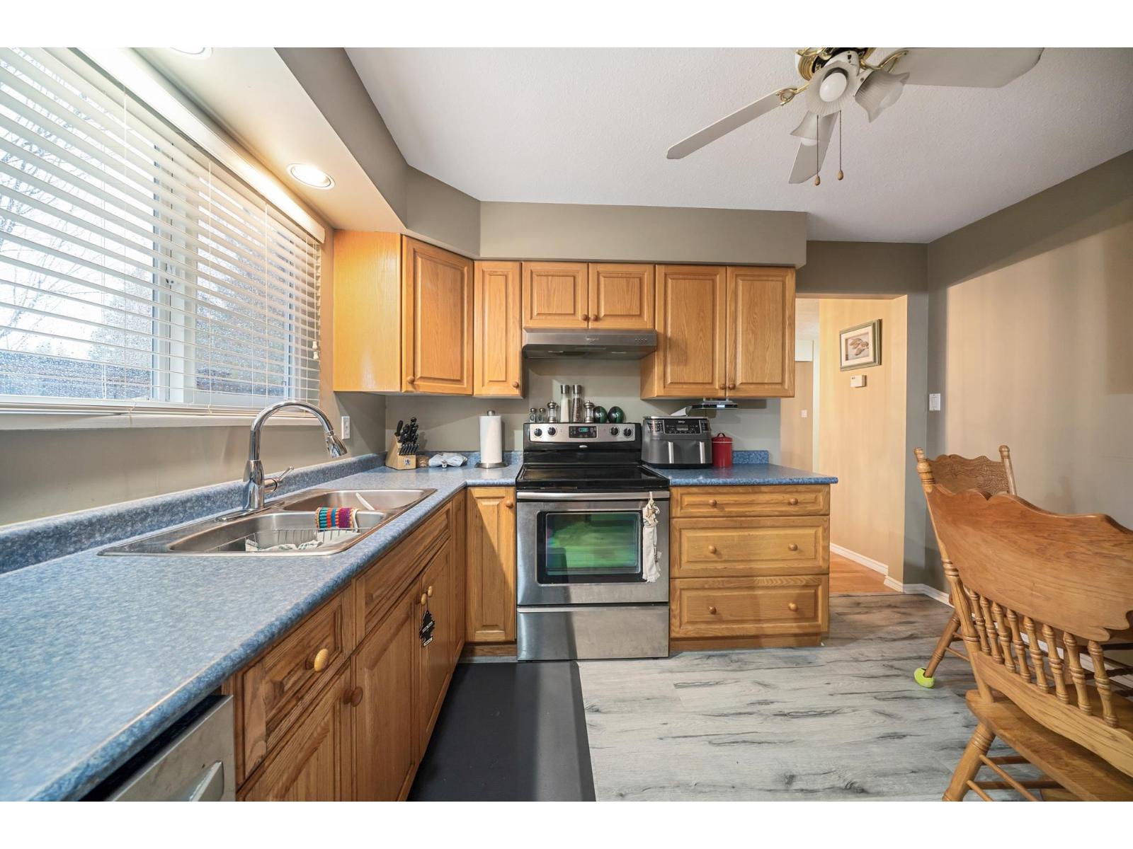 6632 BAKER Road, Delta