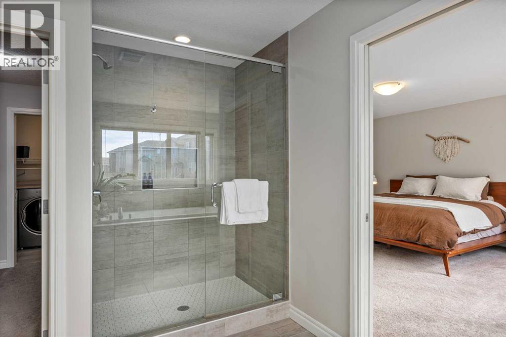 Single Family House for Sale in  Nolanhurst Heights NW Nolan Hill Calgary 