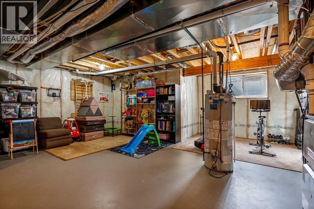 Single Family House for Sale in  Nolanhurst Heights NW Nolan Hill Calgary 