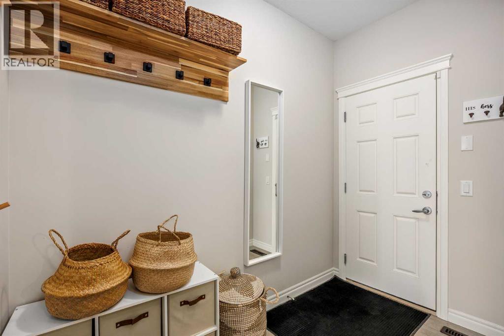 Single Family House for Sale in  Nolanhurst Heights NW Nolan Hill Calgary 