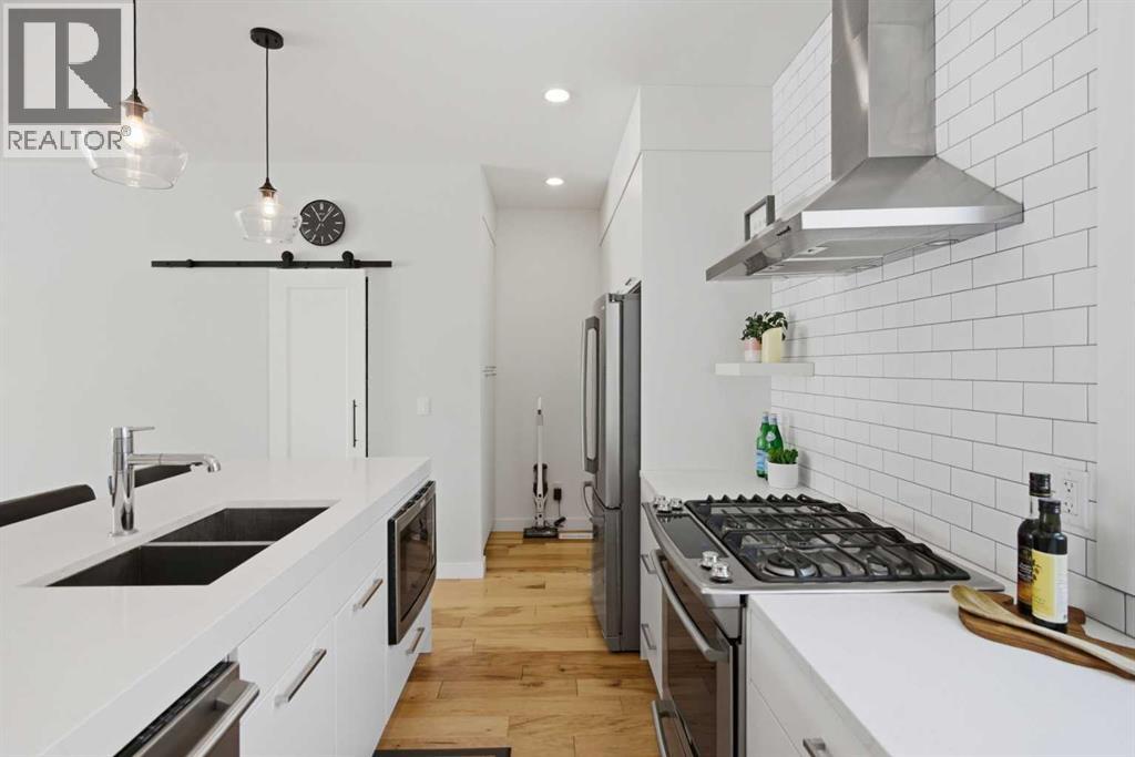 Single Family House for Sale in  Parkdale Boulevard NW Parkdale Calgary 