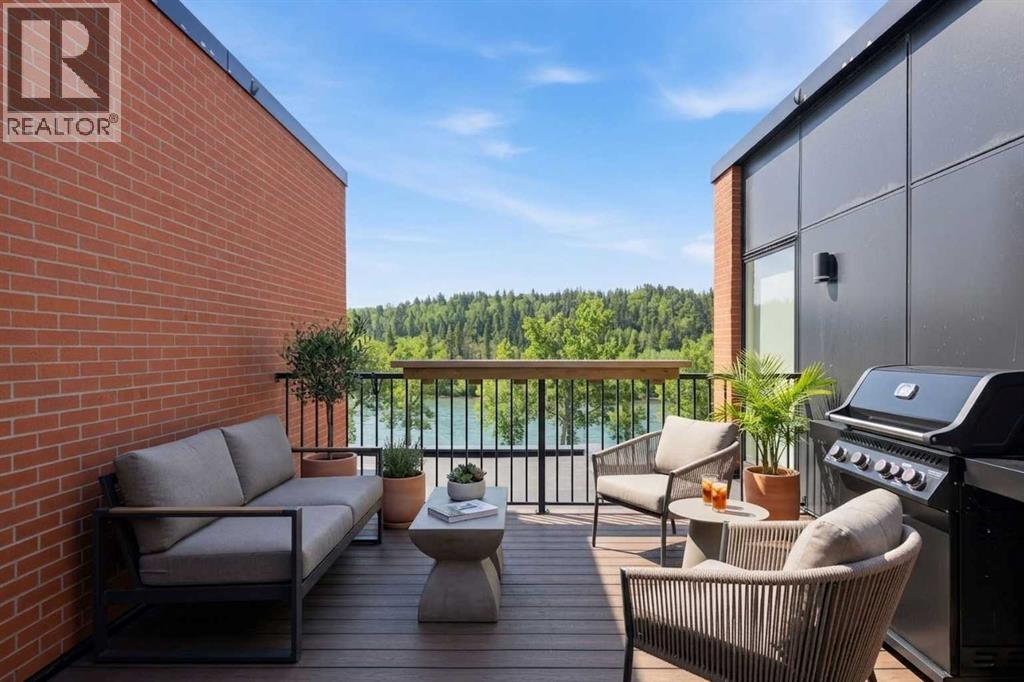 Single Family House for Sale in  Parkdale Boulevard NW Parkdale Calgary 