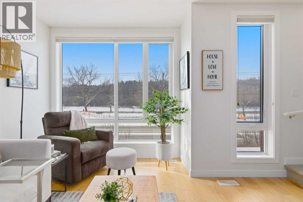 Single Family House for Sale in  Parkdale Boulevard NW Parkdale Calgary 