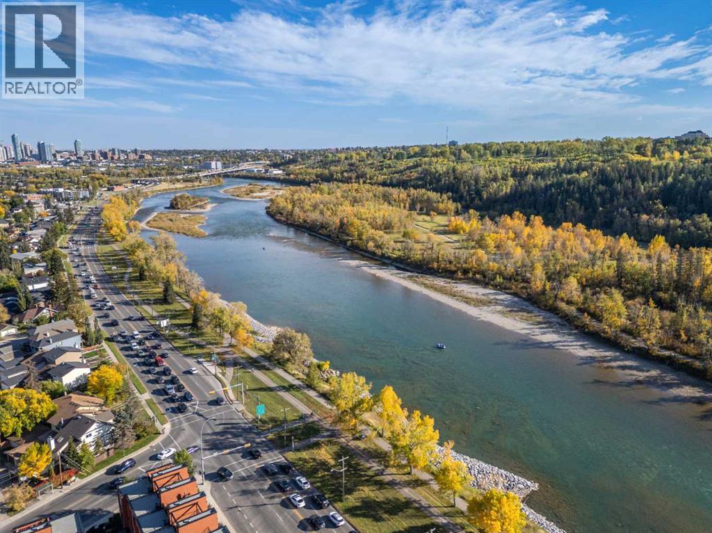 Single Family House for Sale in  Parkdale Boulevard NW Parkdale Calgary 