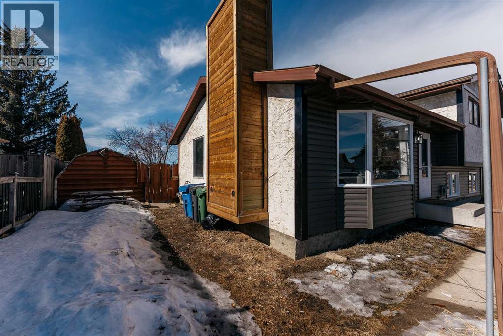 4 Barrett Drive, Red Deer