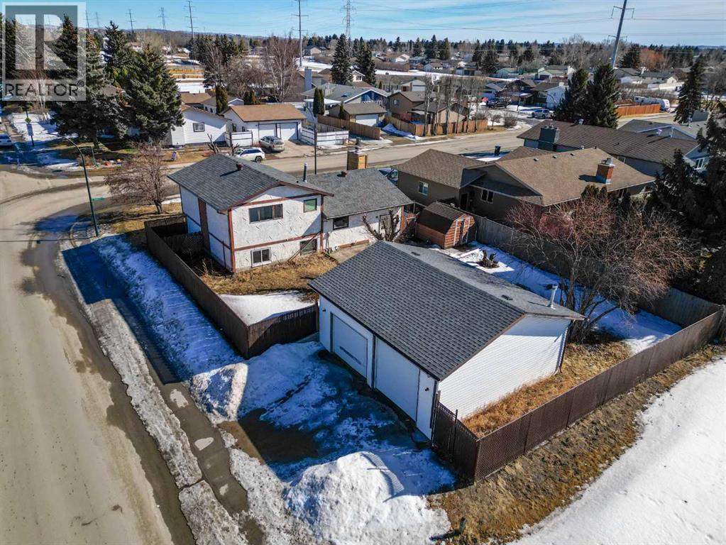 4 Barrett Drive, Red Deer