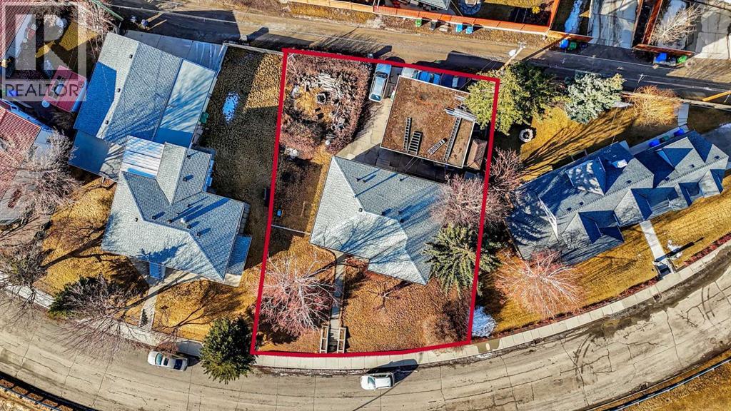 Single Family House Bungalow for Sale in  Robert Road NE Renfrew Calgary 