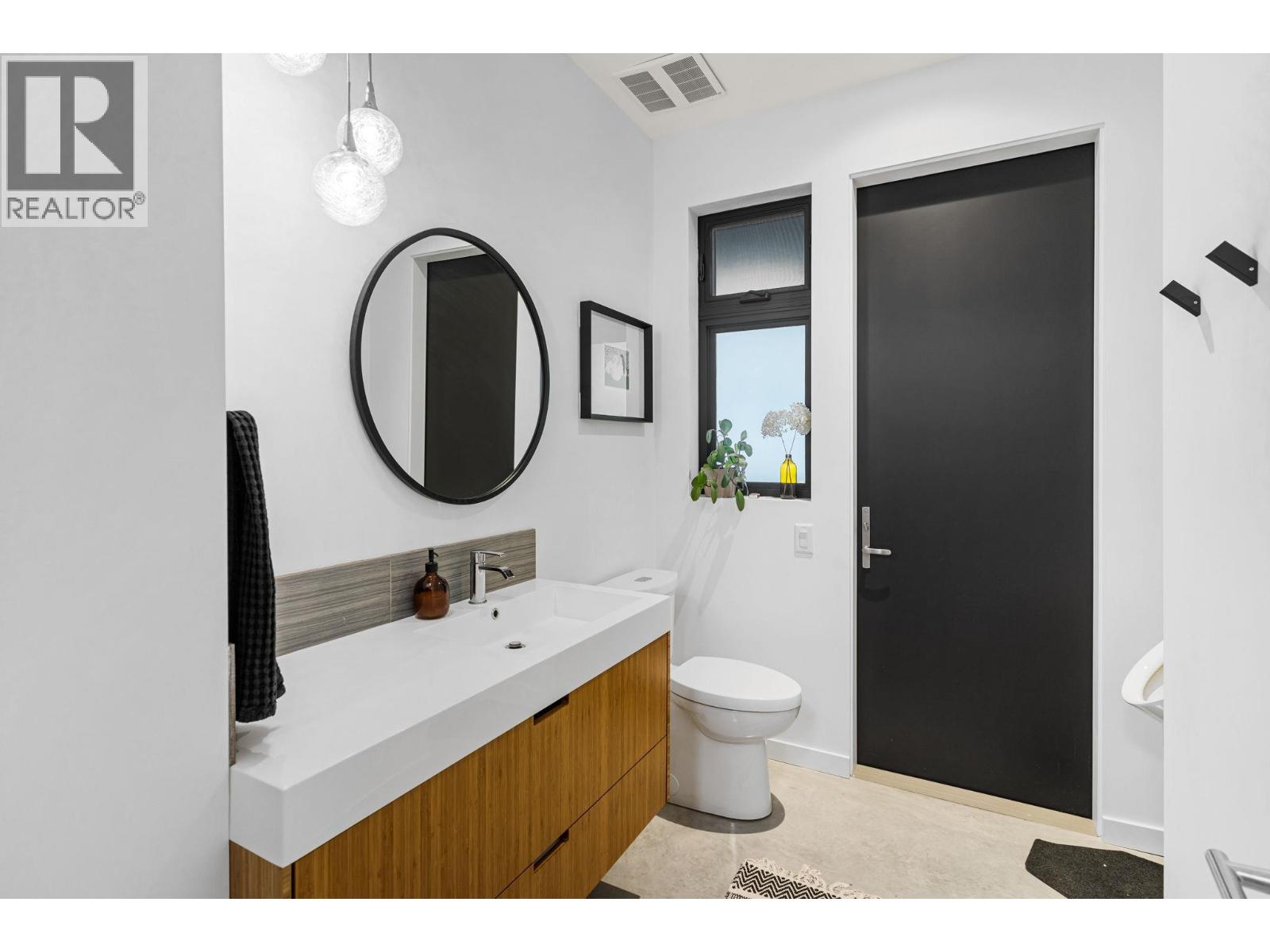 4535 McCulloch Road - 34