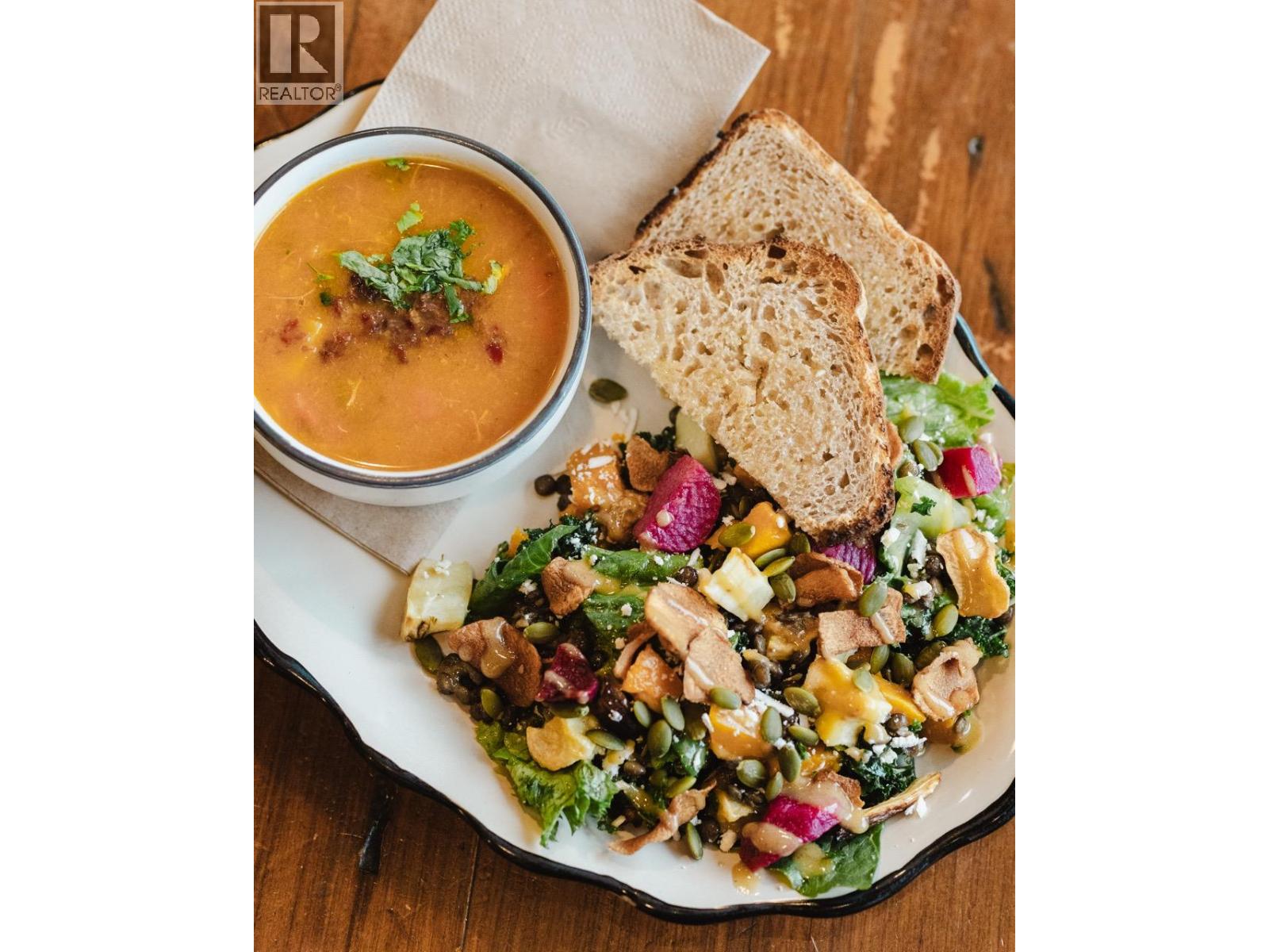 415 Victoria Road Unit# A, Revelstoke