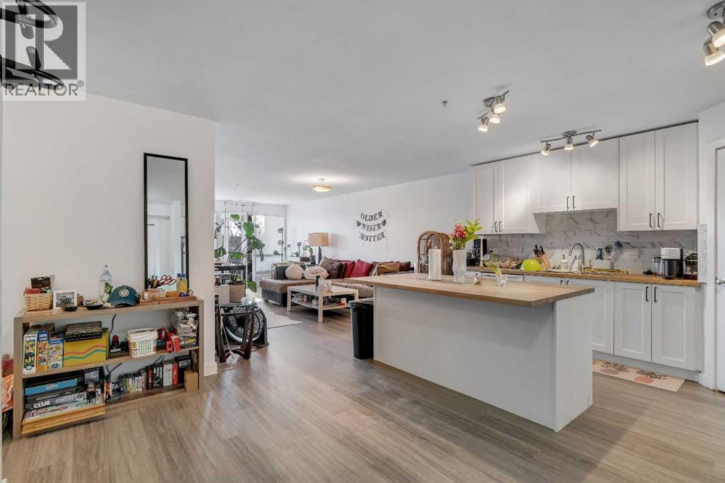 Single Family House for Sale in    Avenue SW Bankview Calgary 